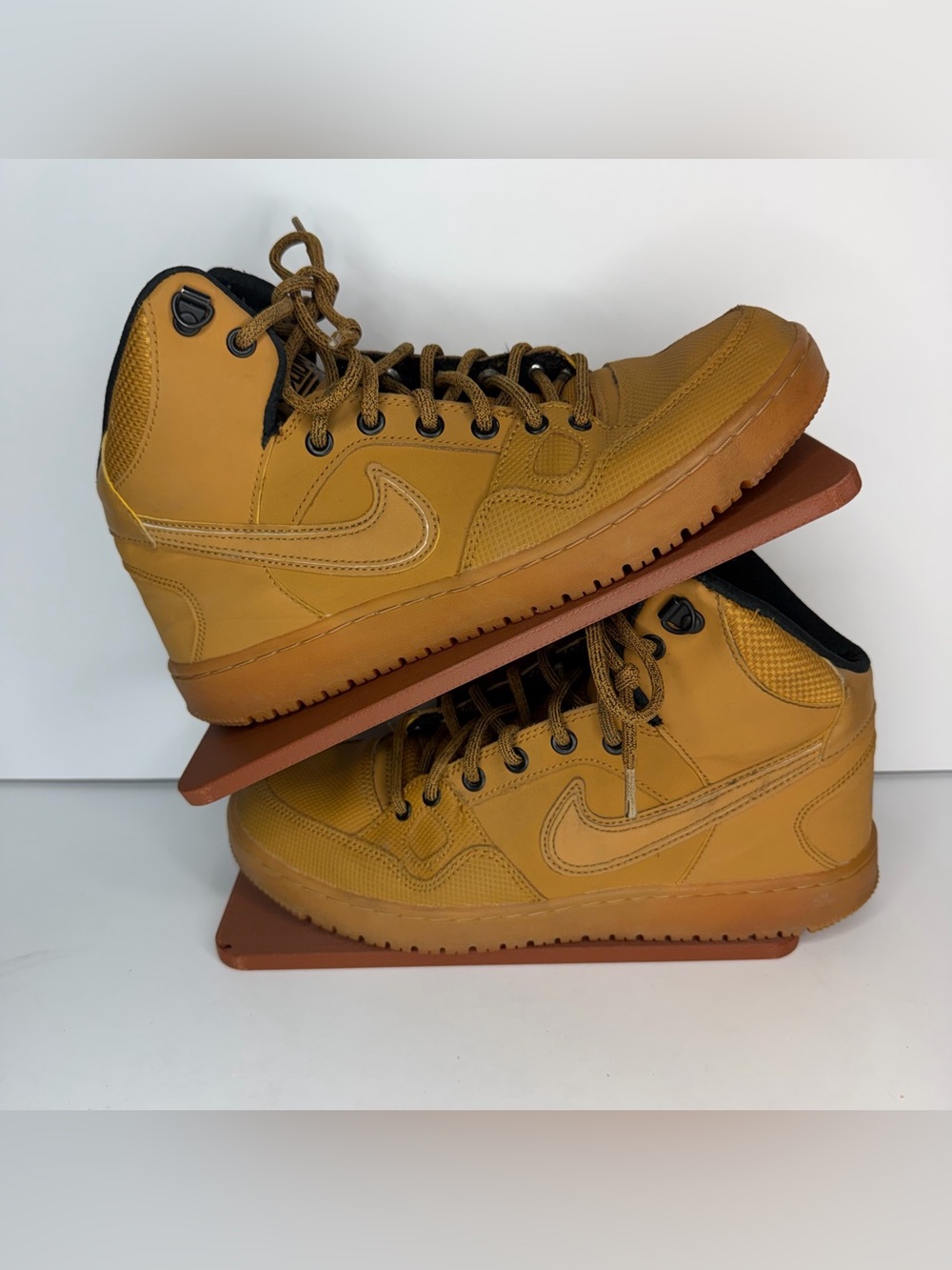 NIKE Son of Force Mid Winter Wheat Brown Trainers Boots Mens US 7.5